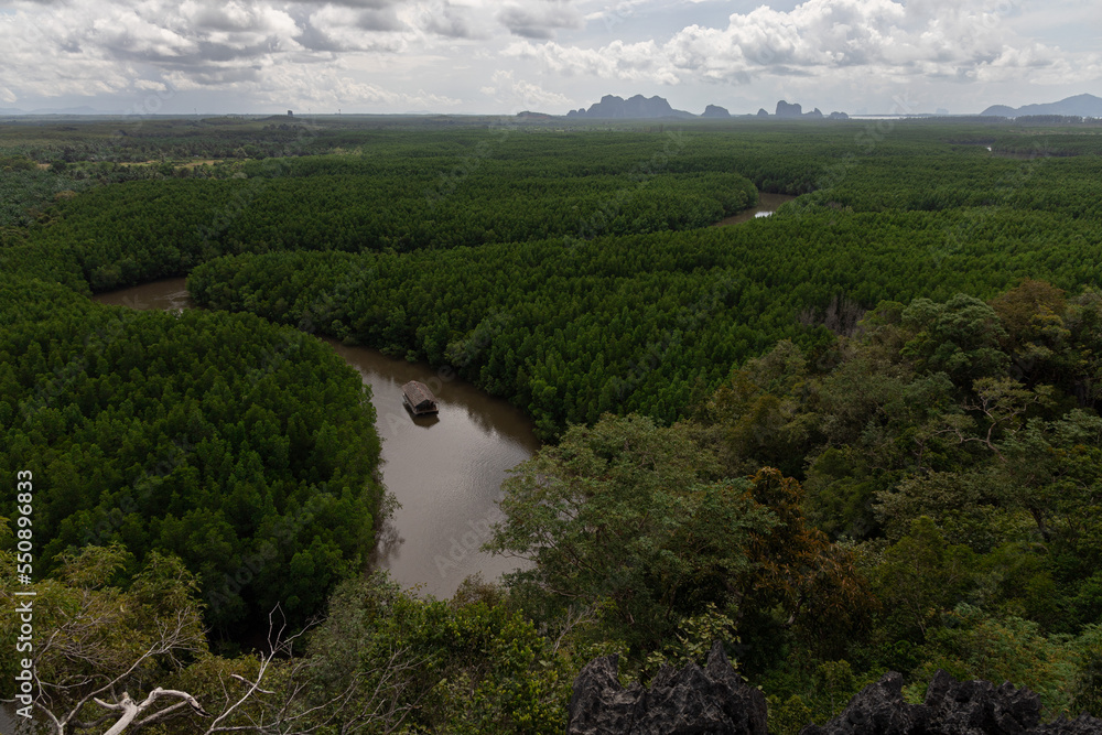 Khaojompa,baannamrab,kantang,trang,thailand
จุดชมวิวเขาจมป่า 360 องศา จังหวัดตรัง