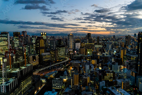 大阪 梅田スカイビル 空中庭園展望台からの夜景