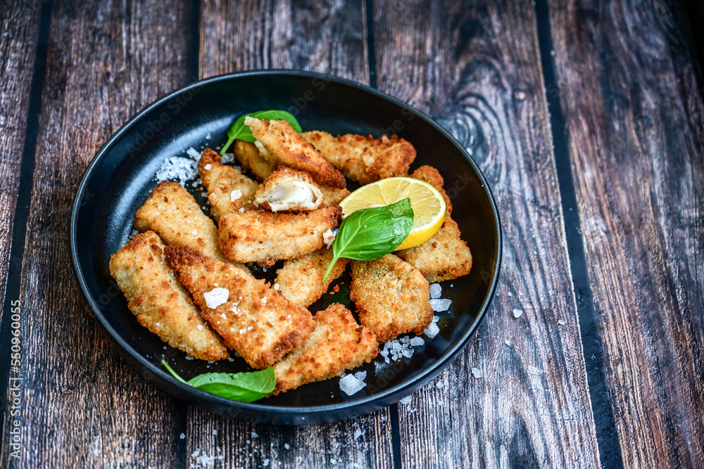 Fotka „ Allasca Pollock Fish Bites in a crispy Tempura Batter.Fish and