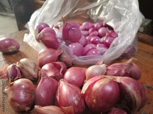 shallots, prepared for cooking