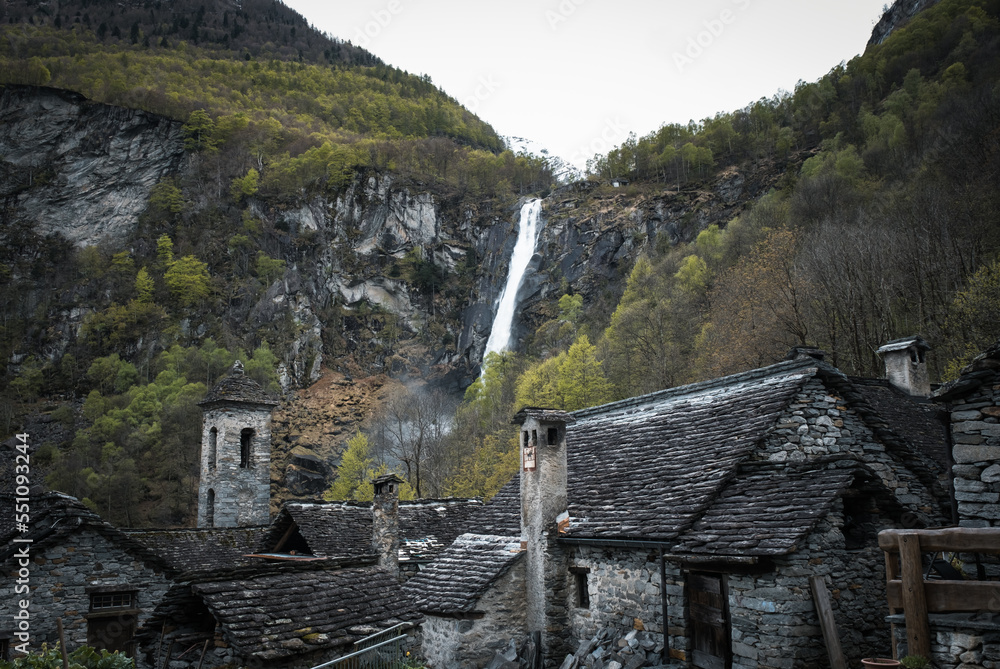 La cascata di Foroglio in Valle Maggia, Ticino