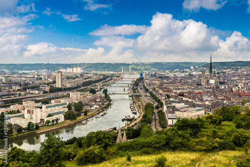 Panoramic view of Rouen © Sergii Figurnyi