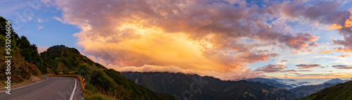 Sunset landscape of the Hehuanshan mountain © Kit Leong