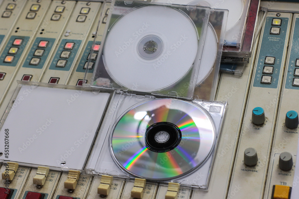 Obraz premium cd and dvd for radio transmission room use broadcasting and for general entertainment