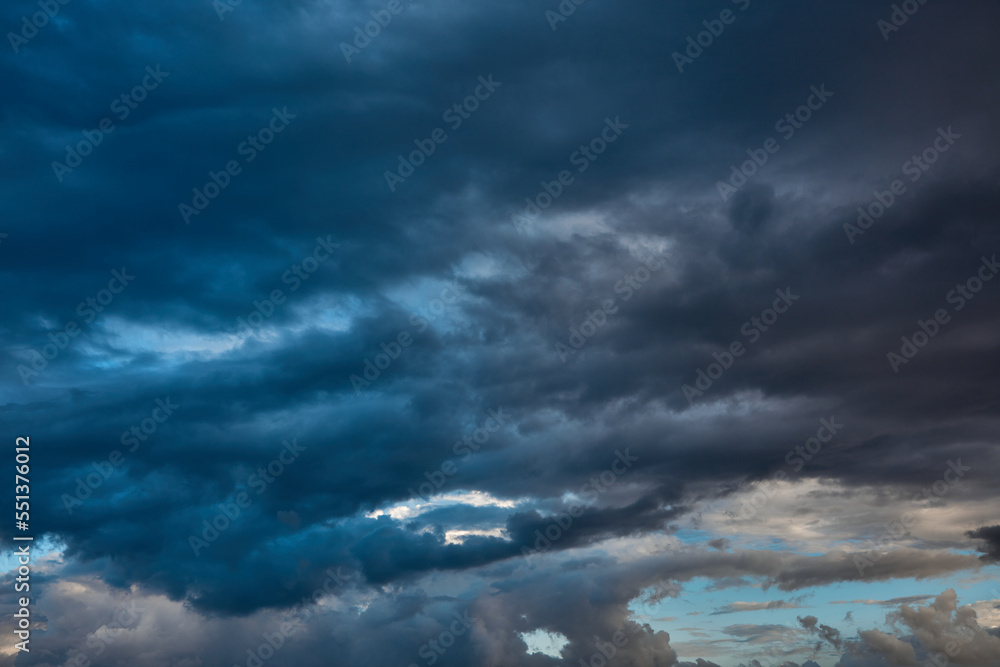 Obraz premium very beautiful blue sky with rain clouds