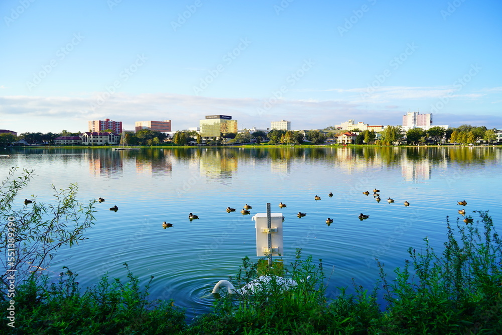 Obraz premium Sun set Landscape of city center of lakeland Florida