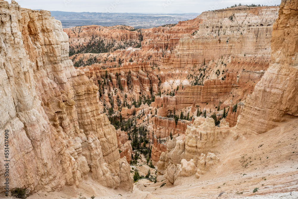 Dizzying Breadth of Bryce Canyon from the Rim Trail