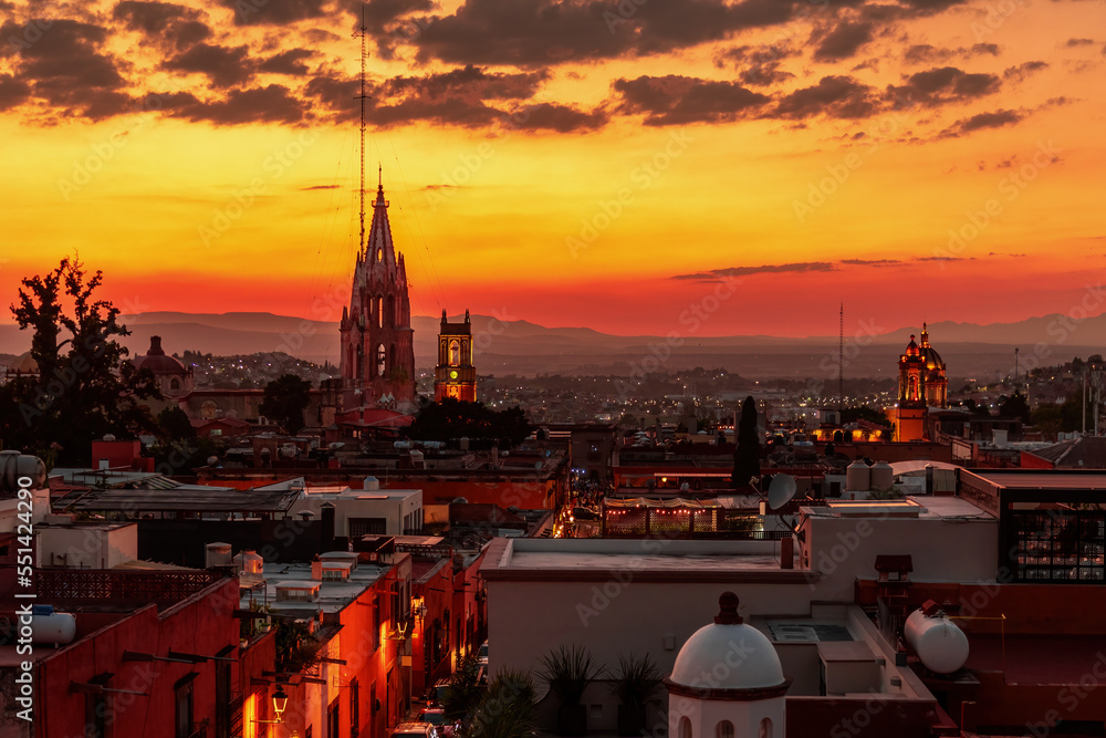 Fototapeta premium sunset over San Miguel