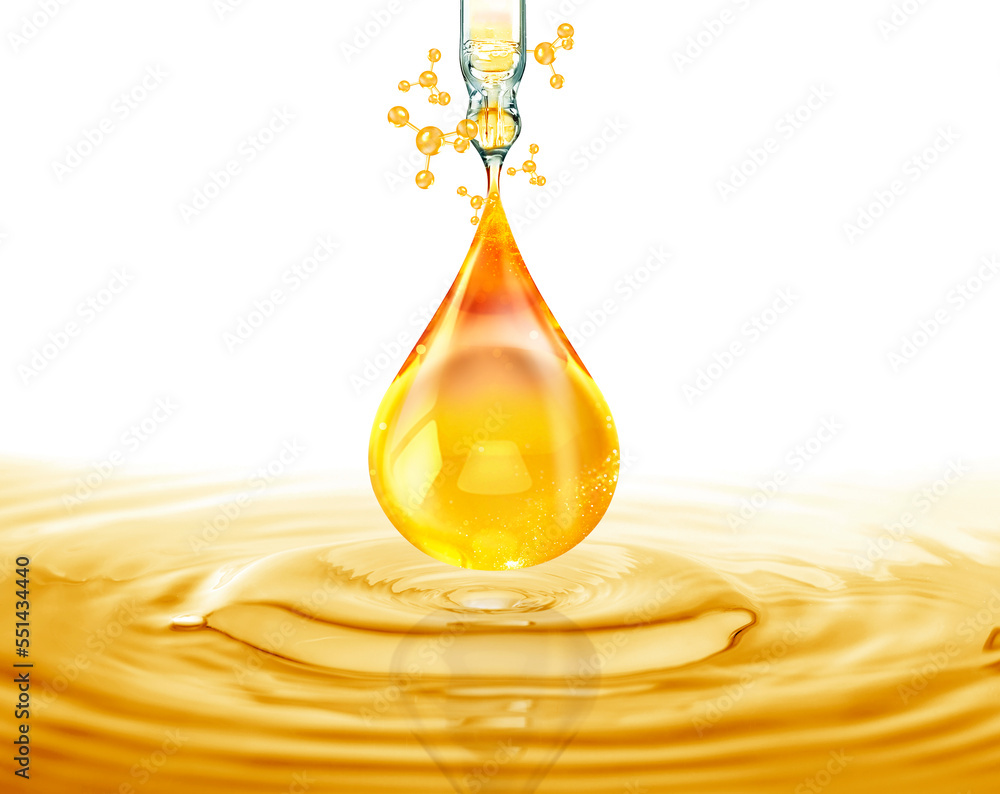 Foto de drop of essential oil do Stock Adobe Stock