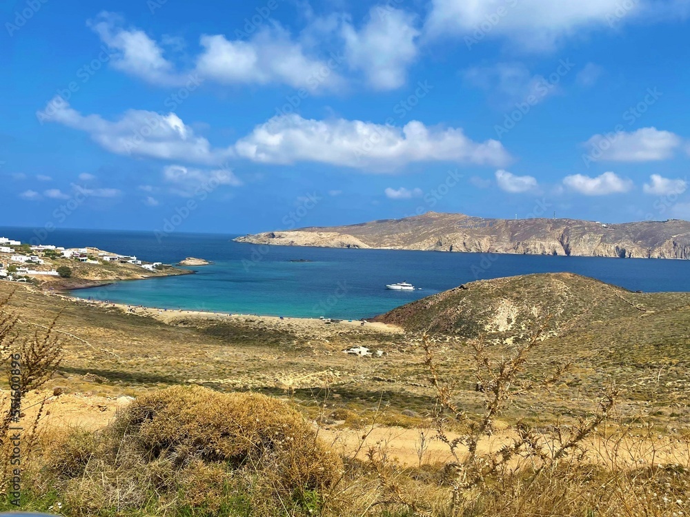 Obraz premium Beautiful view of Fokos Beach in Mykonos island of Greece