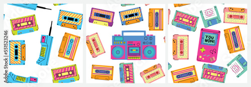 Retro game devices seamless pattern. 90s cartoon doodle style vintage video gadgets, audio cassette endless background illustrator