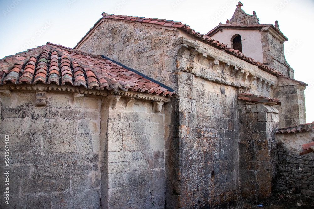 Windows to the Spanish Romanesque. The lost church