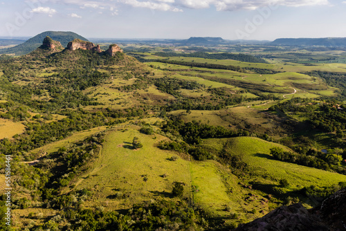 Vista panorâmica do Morro Três Pedras da Pedra do Índio na região dos municípios de Botucatu, Bofete e Pardinho. Interior do estado de São Paulo. photo