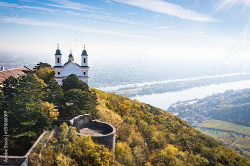 Leopoldsberg in Wien mit Blick auf die Donau photo