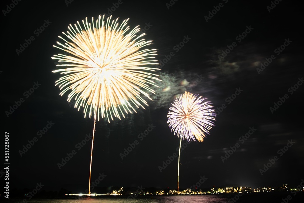日本の島根県で開催される水郷祭の花火