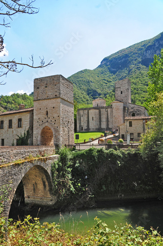 Genga, ponte romano e Abbazia di San Vittore alle Chiuse - Marche photo