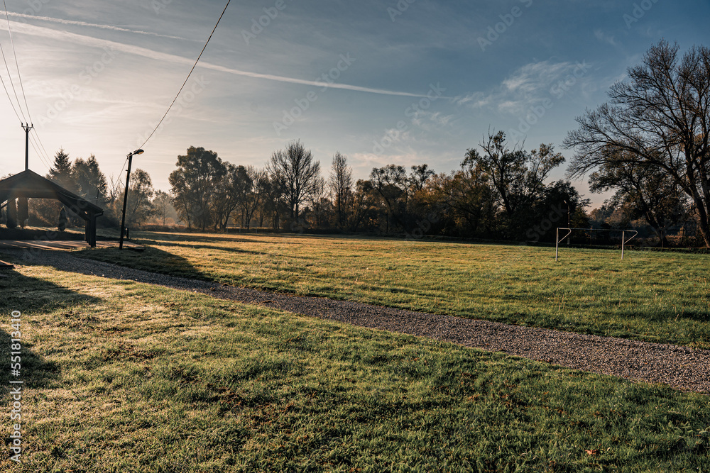 Boisko piłkarskie w małej wiosce Odra na południu Polski w gminie Gorzyce