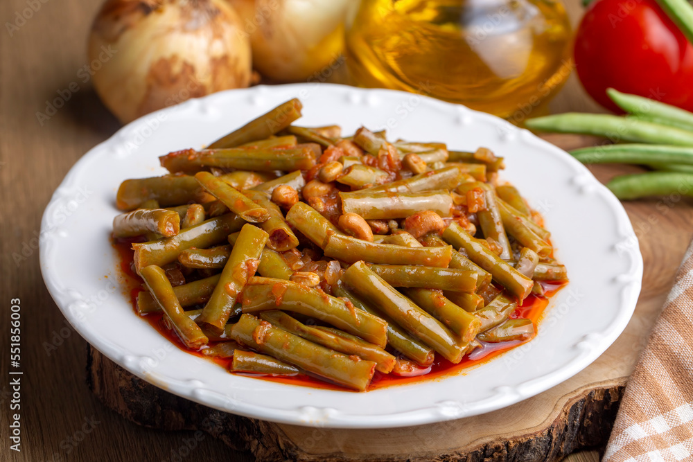 Traditional delicious Turkish food; fresh green black eyed peas food (Turkish name; Zeytinyagli yesil taze borulce or acebek) Traditional delicious Turkish food; fresh green black eyed peas food (Turkish name; Zeytinyagli yesil taze borulce or acebek)