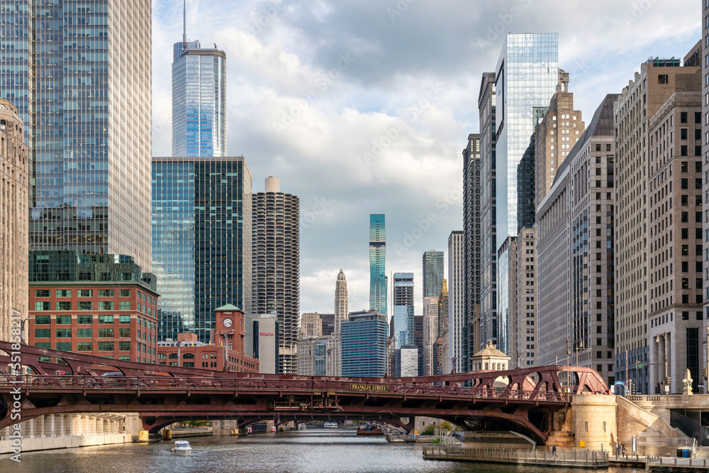 Obraz premium Chicago building architecture and cityscape