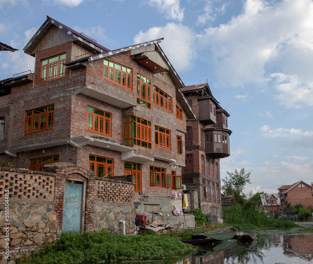 Fototapeta premium Dal Lake,Srinagar,Jammu and Kashmir,India house on the lake