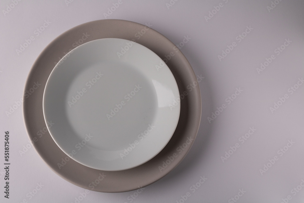photo empty two plates top view photo empty two plates top view