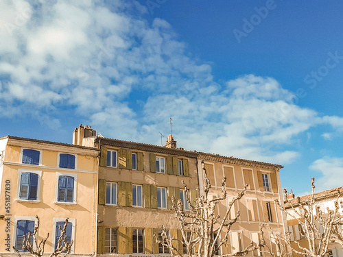 houses in the town country
