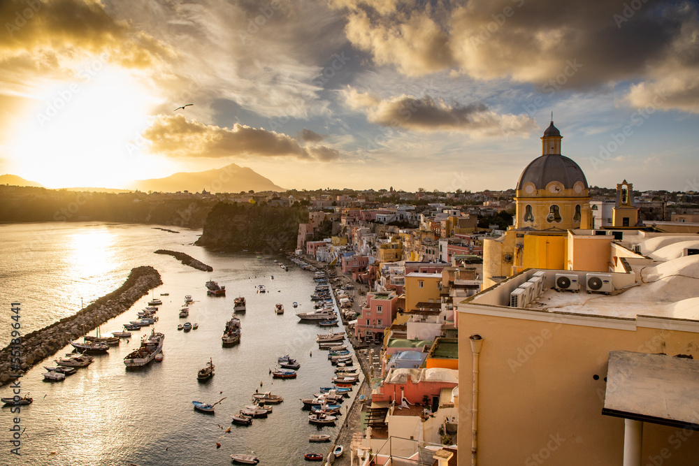 Fototapeta premium beautiful italian island procida famous for its colorful marina, tiny narrow streets and many beaches