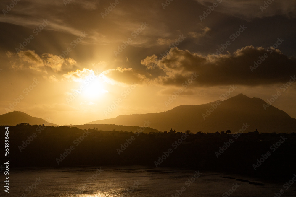 Fototapeta premium beautiful sunset by the sea