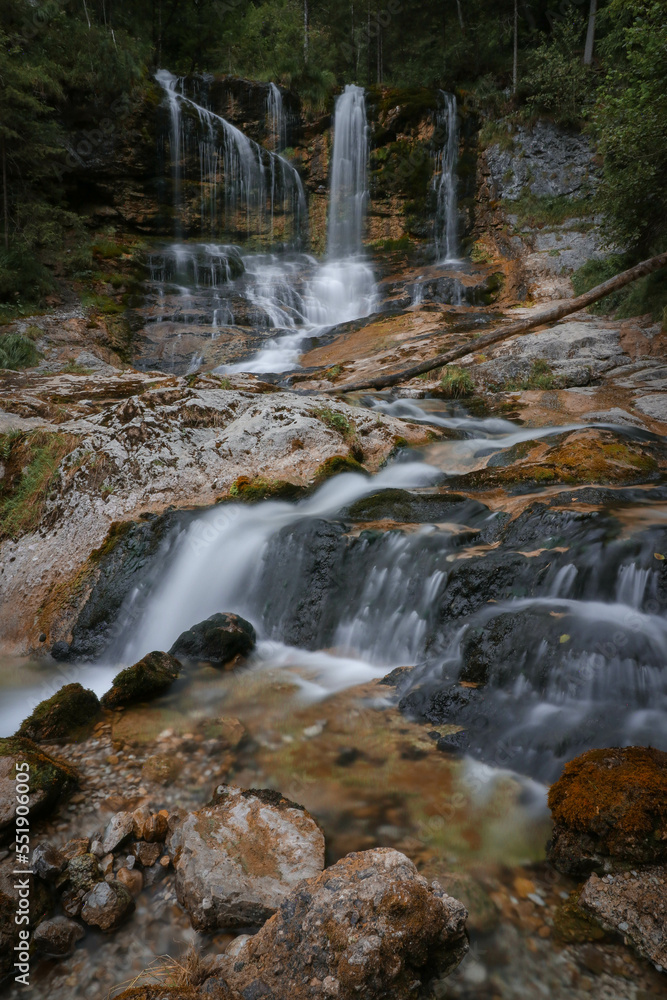 Naklejka premium Weißbach-Wasserfall bei Inzell (Bayern).
