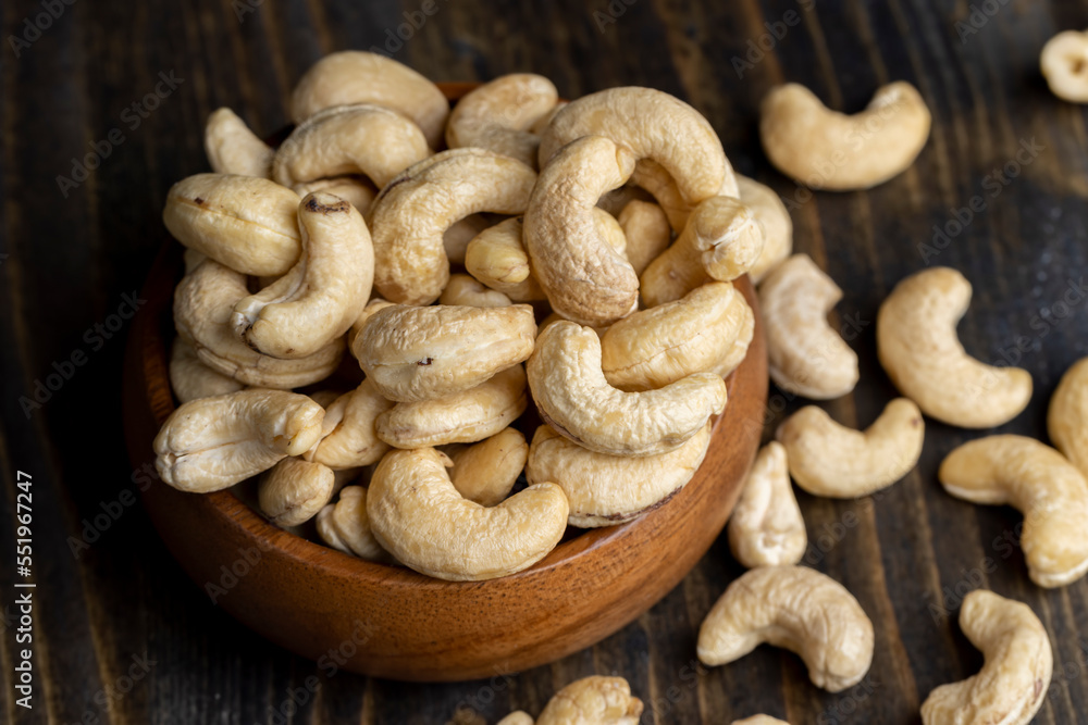 ready to eat and peeled cashew nuts ready to eat and peeled cashew nuts