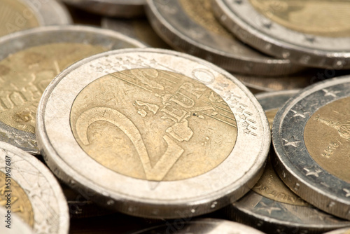 Nahaufnahme von Euro Münzen