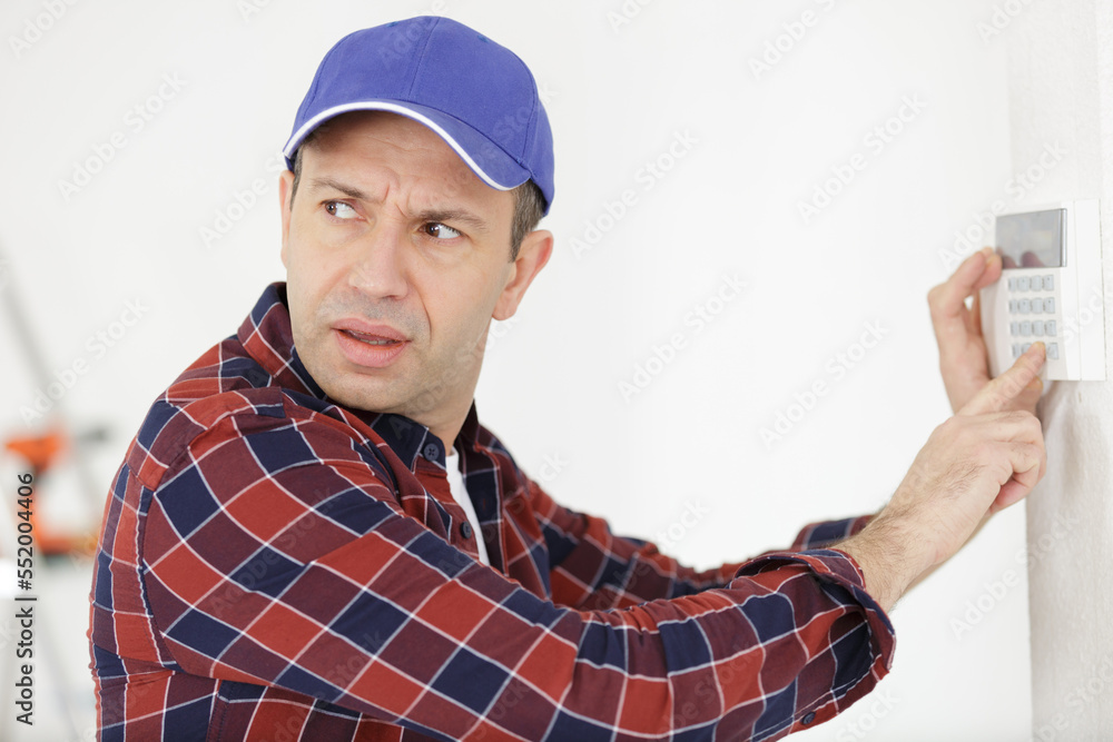 men regulates temperature on the wall men regulates temperature on the wall