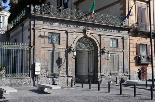 Napoli - Entrata del Museo di Villa Pignatelli a Riviera di Chiaia