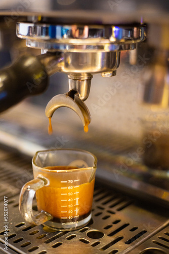 dripping espresso © B.Tkaczyk
