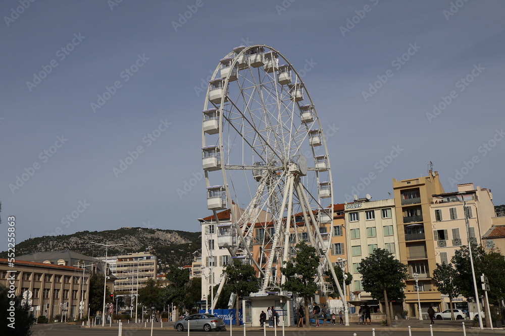 Grande roue, ville de Toulon, département du Var, France