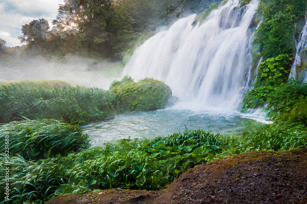 Fototapeta premium The majesty of the Marmore waterfall. Dream Umbria.