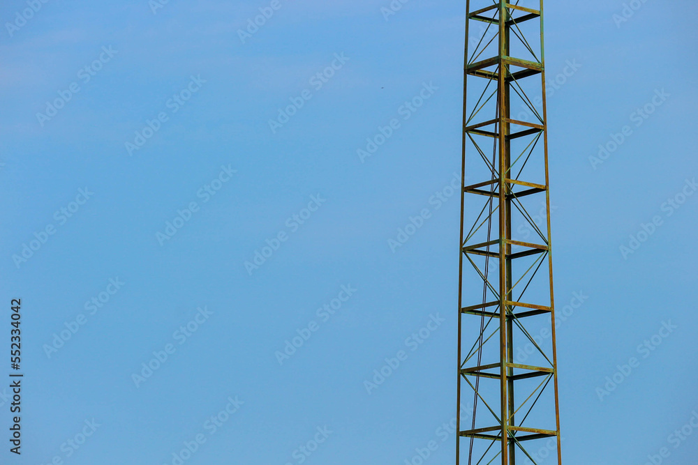 Television antennas that are mounted on the roof of the house Television antennas that are mounted on the roof of the house