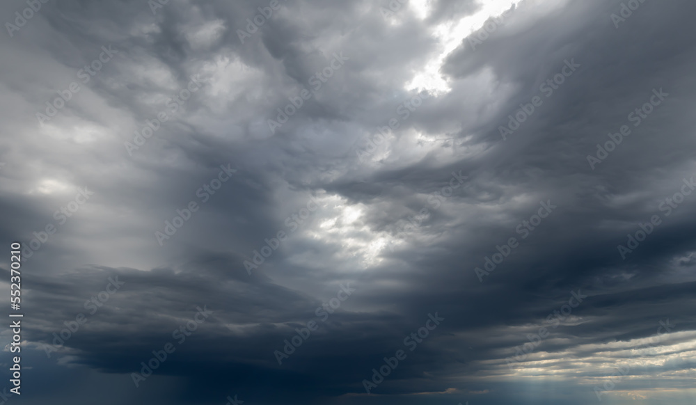 Obraz premium moody stormy sky horizontal