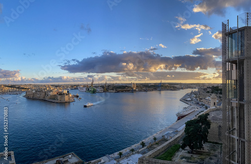 The Grand Harbour viewed from the Upper Barrakka Gardens, Valletta, Malta. © Pablo L Mendoza