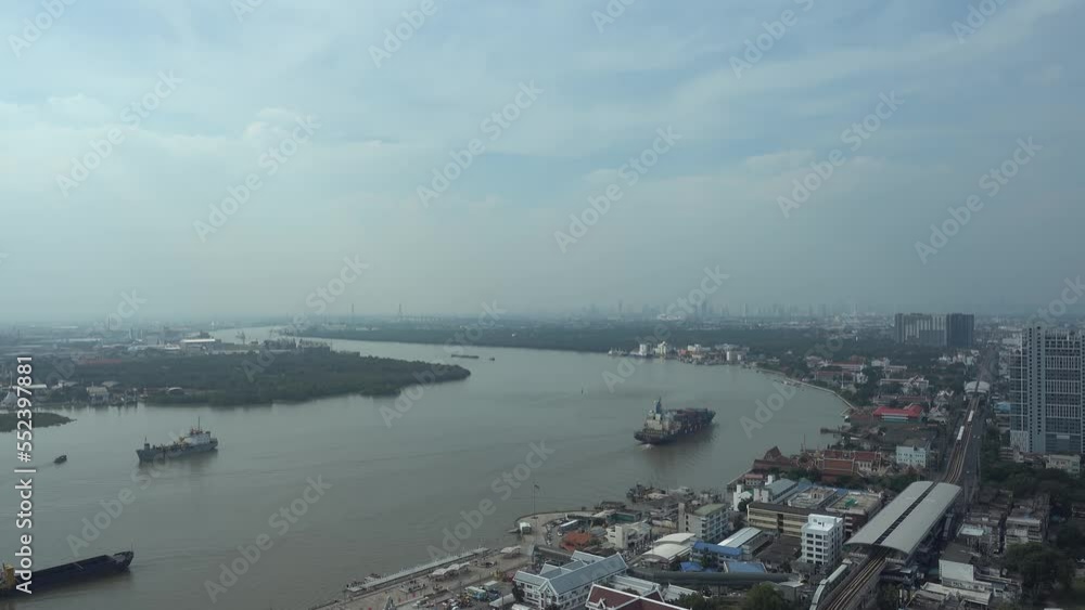 The landscape of the Chao Phraya River Estuary and the landscape of Samut Prakan City are the gateways to the seas of Thailand's merchant ships. The landscape of the Chao Phraya River Estuary and the landscape of Samut Prakan City are the gateways to the seas of Thailand's merchant ships.