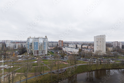 Flight over the city from a quadcopter