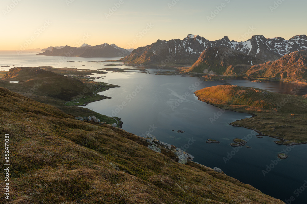 Obraz premium View ove Selfjord, Lofoten Islands, Norway