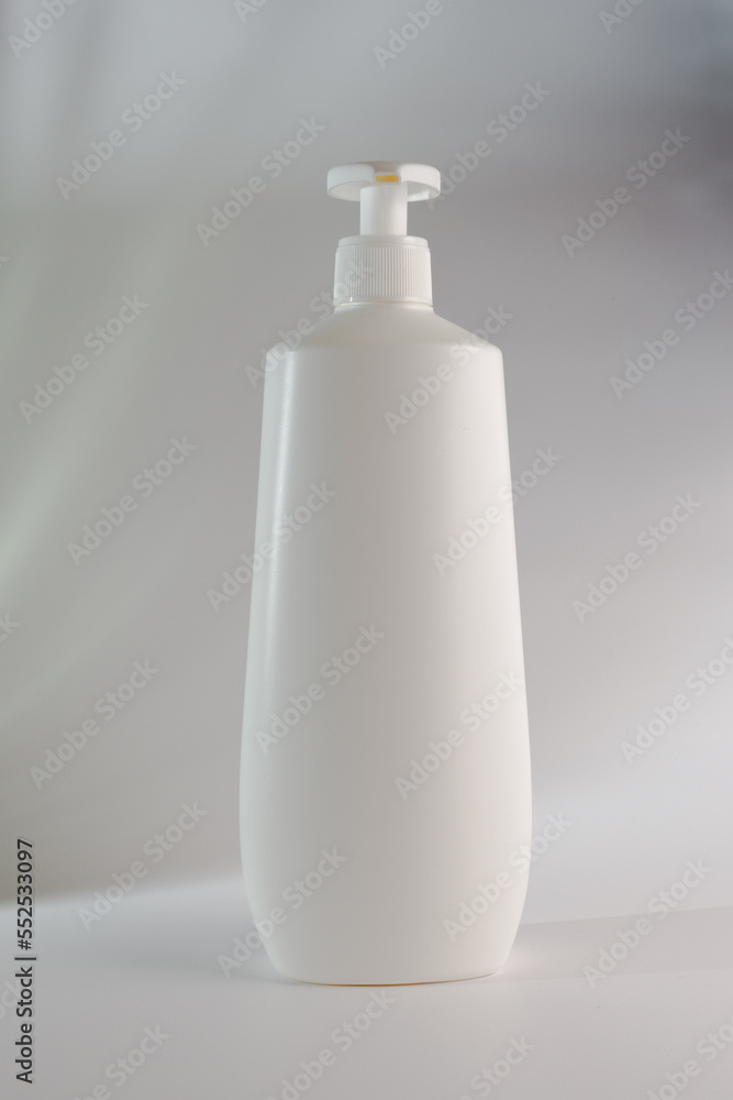 Container for cosmetics with a dispenser Container for cosmetics with a dispenser
