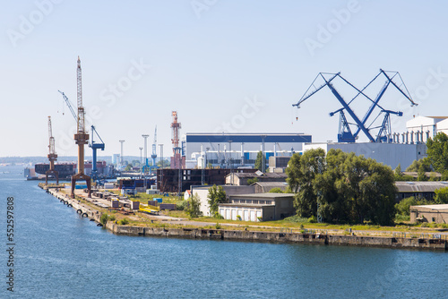 Canvas Print The shipyards MV Werften and Neptun Werft in the harbour of Rostock in Germany