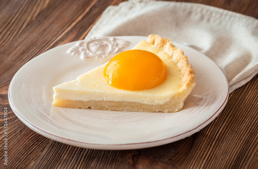 Fototapeta premium Peach tart with mascarpone cream