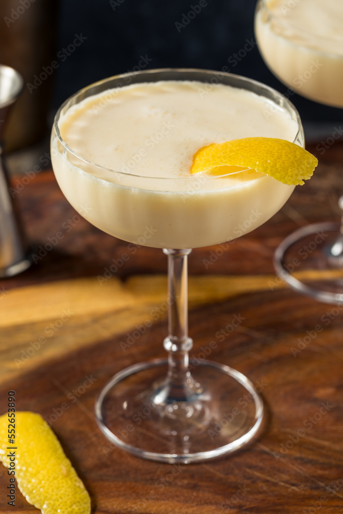 Boozy Refreshing Advocaat Canary Flip Cocktail Boozy Refreshing Advocaat Canary Flip Cocktail