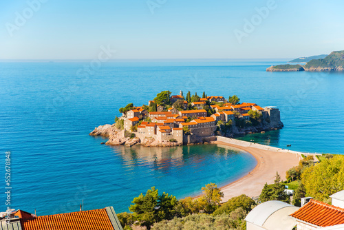 Fototapeta Naklejka Na Ścianę i Meble -  Top view of the Adriatic Sea and the island of St. Stephen