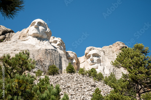 Famous presidents' busts at Mount Rushmore