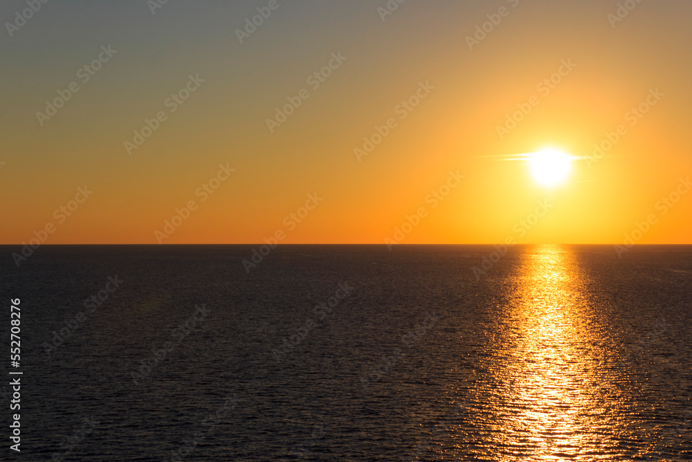 Fototapeta premium sunset over the sea