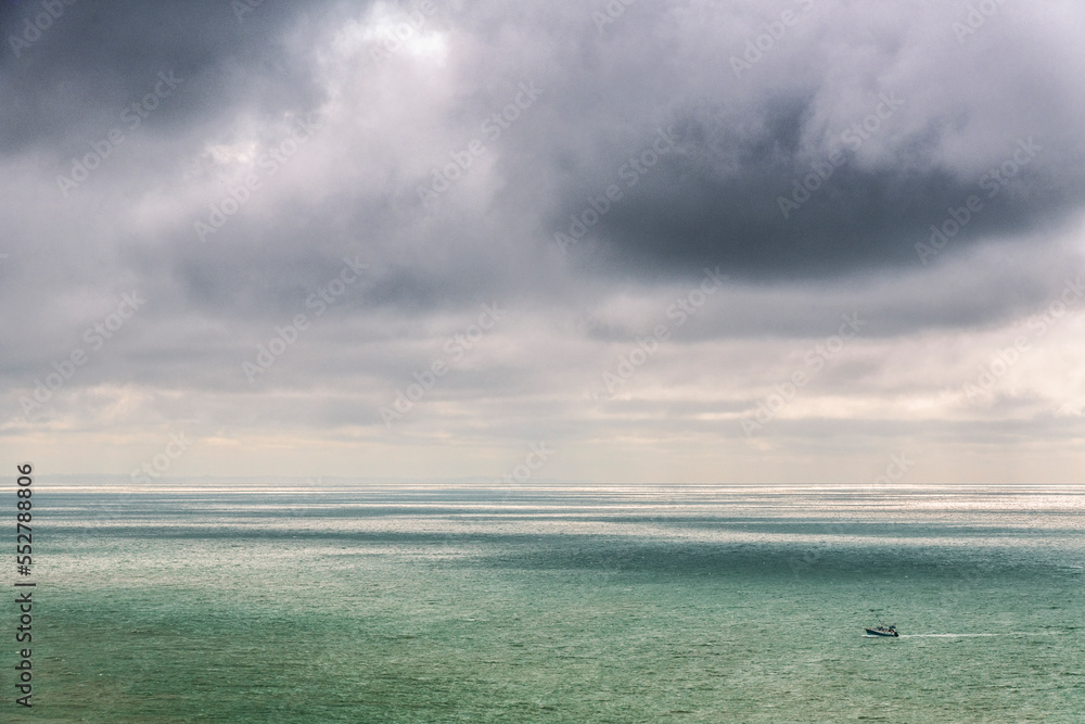 Arrivée d'un grain au dessus de la mer à Mers-les-bains Arrivée d'un grain au dessus de la mer à Mers-les-bains